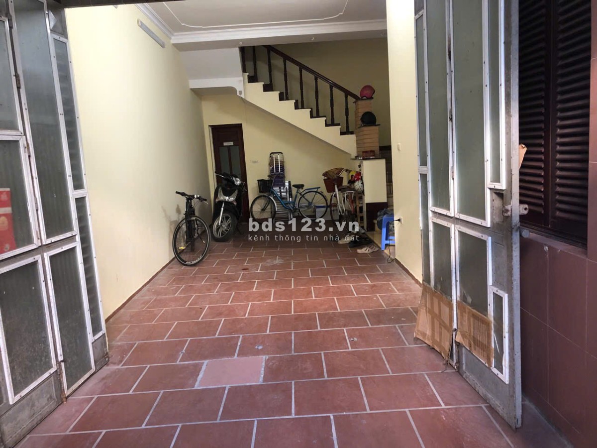 Chủ nhà cho thuê tầng 2 làm văn phòng