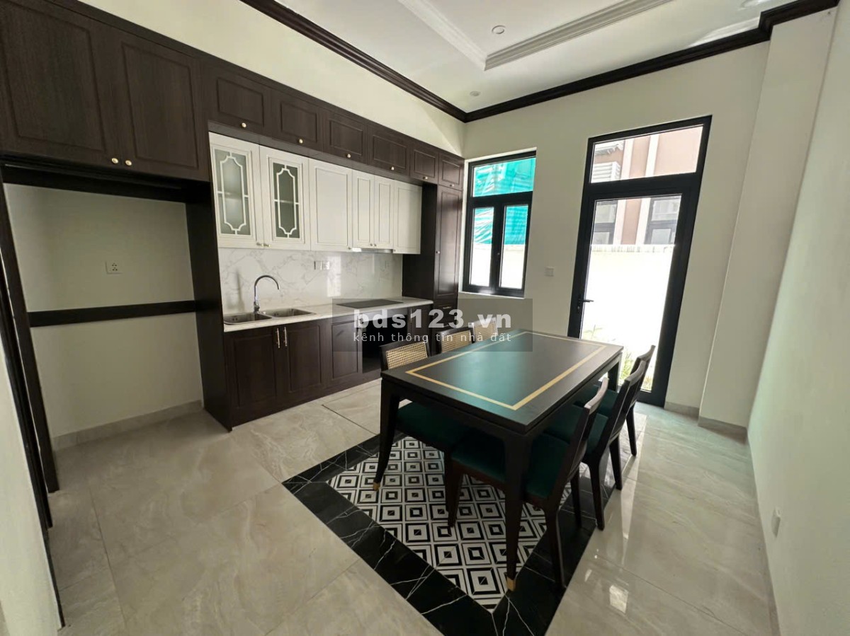 Cho Thuê Biệt Thư Liền Kề Tại The Empire Vinhomes Ocean Park 2 giá 7 triệu