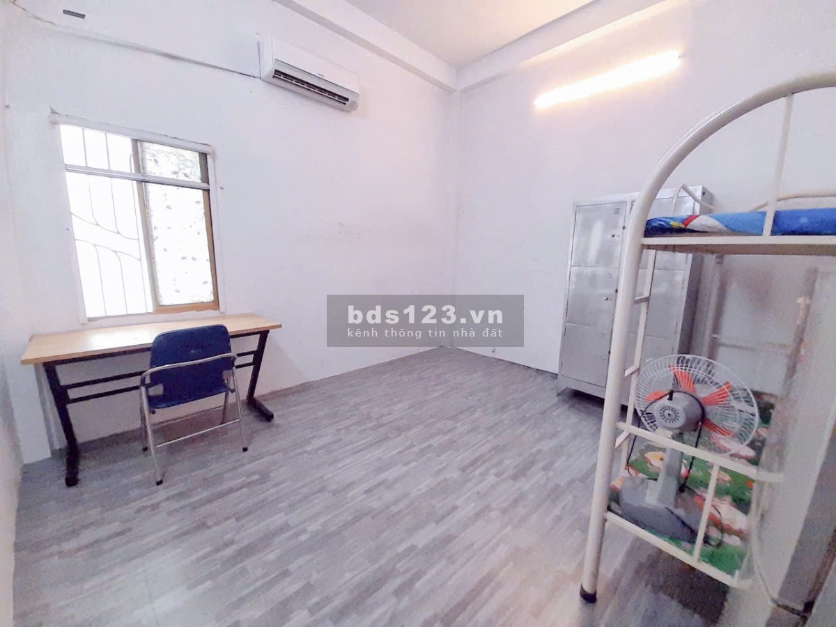 Phòng trọ trung tâm Quận 8 giá rẻ full nội thất thoáng mát