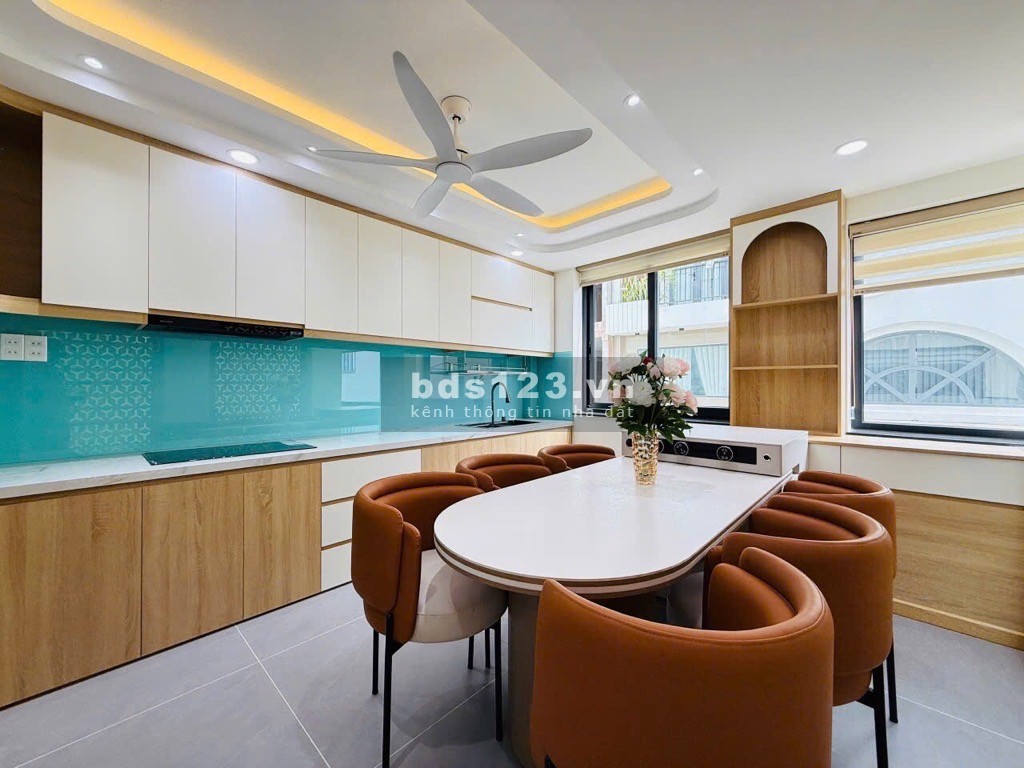 Nhà 5 tầng đẹp, xe tải đậu cửa, ô tô ngủ trong nhà, Phạm Văn Chiêu, Gò Vấp – Giá Nhỉnh 8 Tỷ