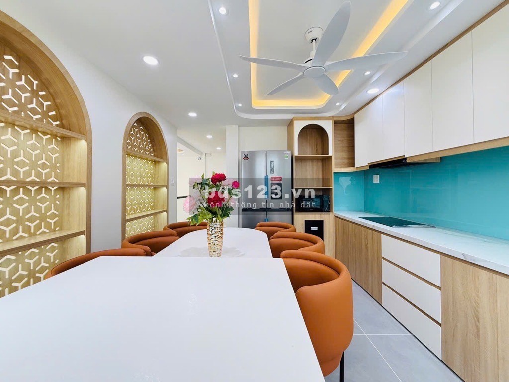 Nhà 5 tầng đẹp, xe tải đậu cửa, ô tô ngủ trong nhà, Phạm Văn Chiêu, Gò Vấp – Giá Nhỉnh 8 Tỷ