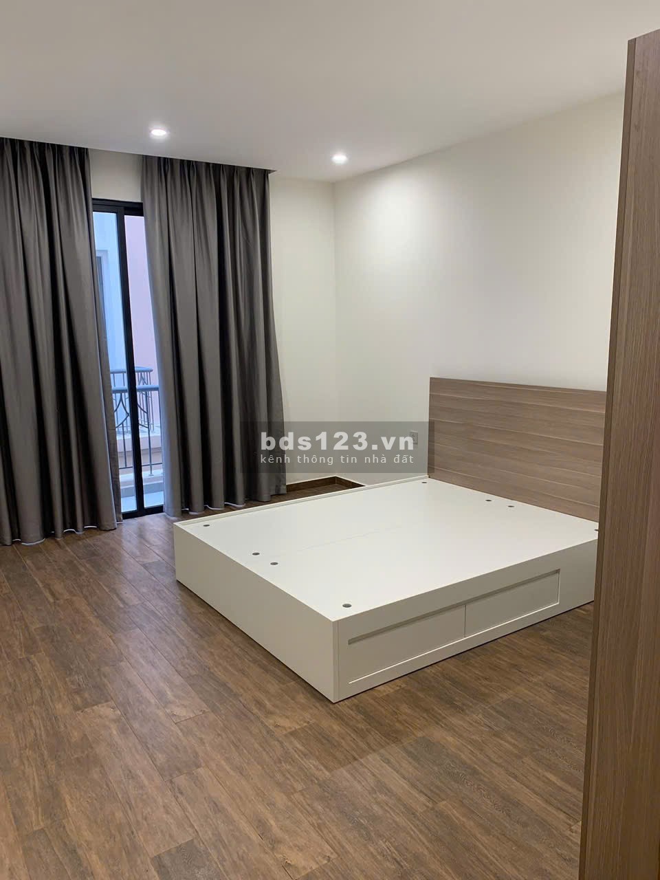 Cần cho thuê căn biệt thự, view công viên giá rẻ hướng Đông nam Vinhomes oceanr park giá 6tr500