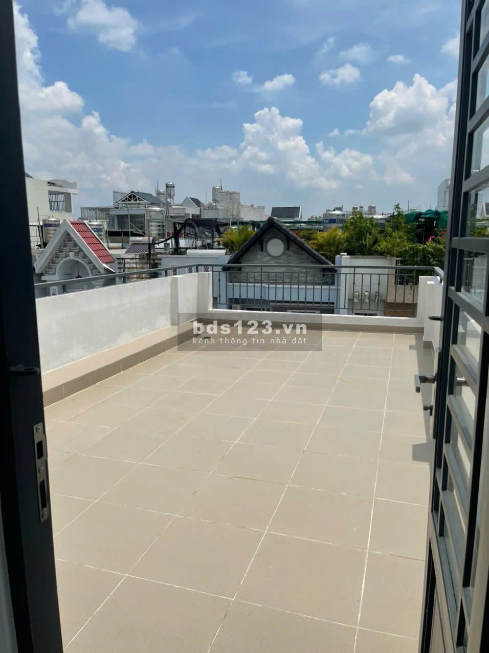 Chỉ nhỉnh 6 tỷ đã có căn HXH có sẵn 9pn , vừa ở vừa cho thuê