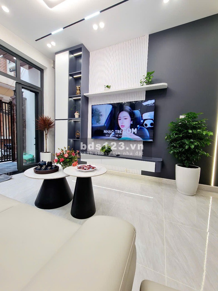 Bán nhà siêu vip phố Đội Cấn – 39m² chỉ 9.6 tỷ – Full nội thất, dọn vào ở ngay!