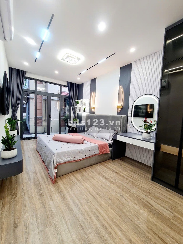 Bán nhà siêu vip phố Đội Cấn – 39m² chỉ 9.6 tỷ – Full nội thất, dọn vào ở ngay!