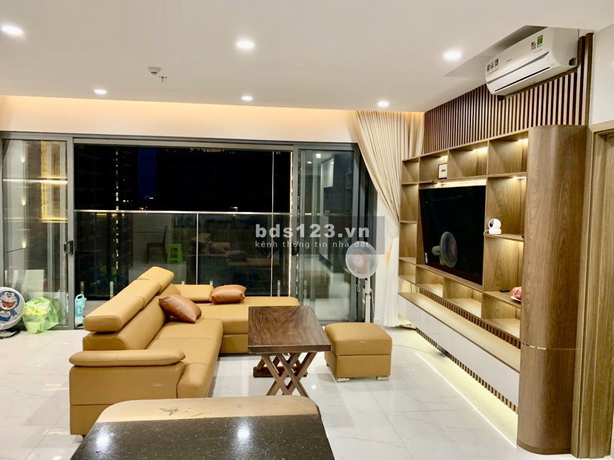 Cho thuê 3PN Diamond Plus, 117m2, view đại lộ, full nội thất, giá 30tr/tháng, nhà mới ở ngay