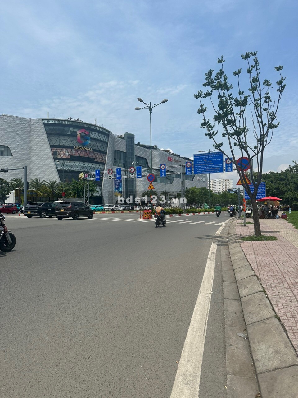 Bán Nhà Mặt tiền Phạm V Đồng Đối diện Giga Mall Thủ Đức, 90m2 pháp lý chuản