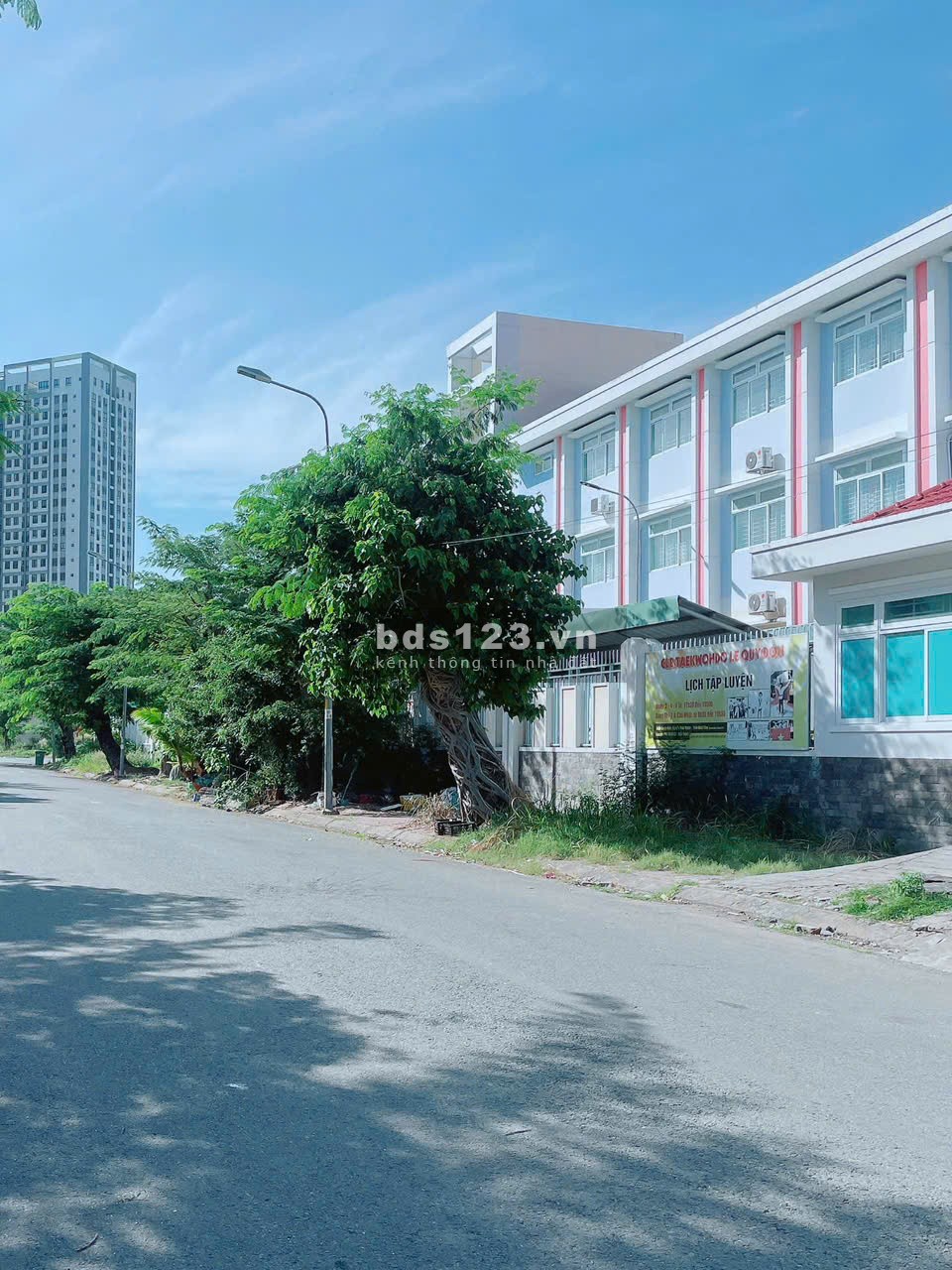 Kẹt Tiền cần bán GẤP nền Nhà Phố KDC 13E Intresco 100m2 giá 4 Tỷ 680 bao sang tên