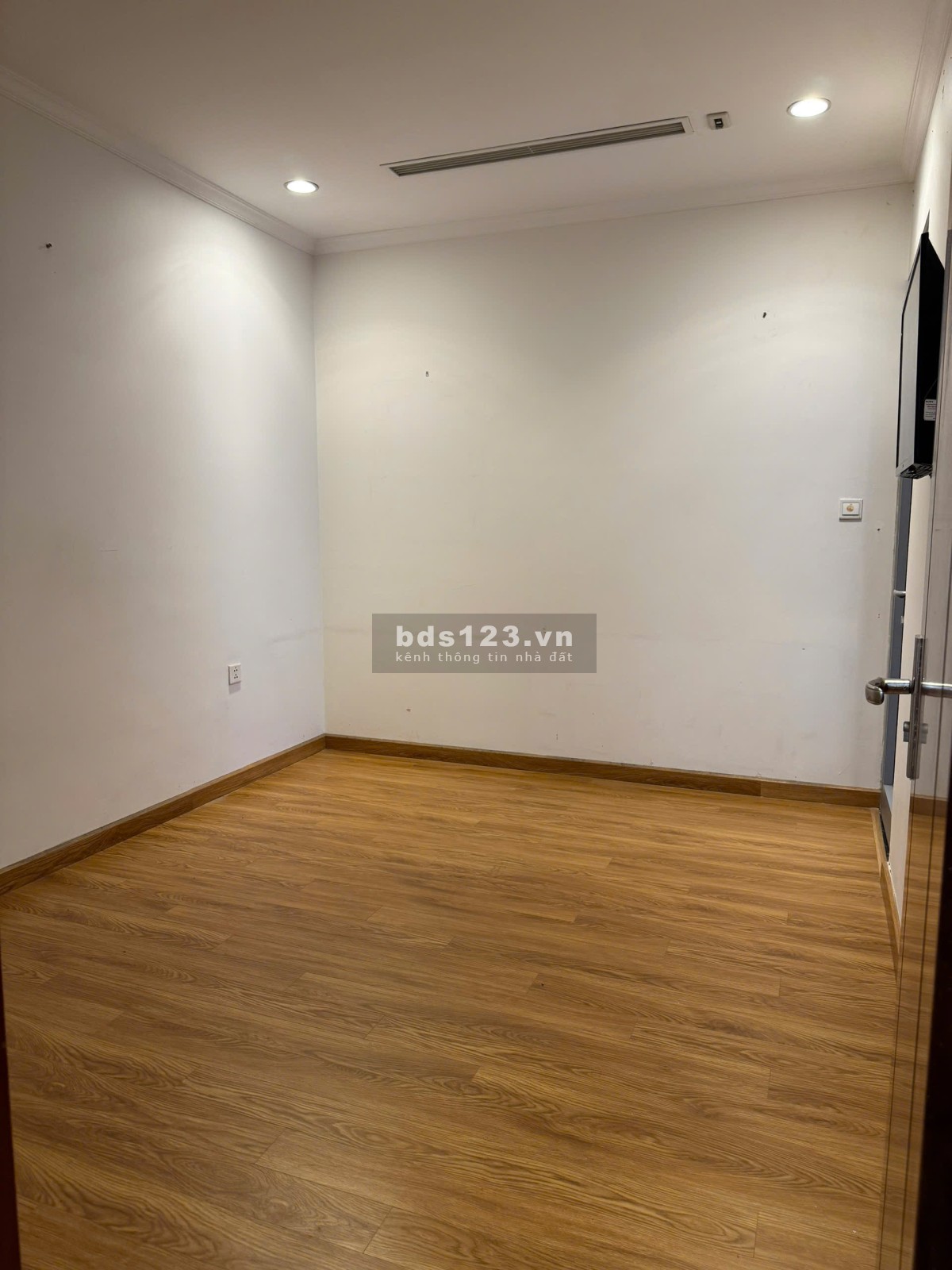 Cần bán nhanh căn hộ 3PN PARK HILL 115m - Giá siêu tốt