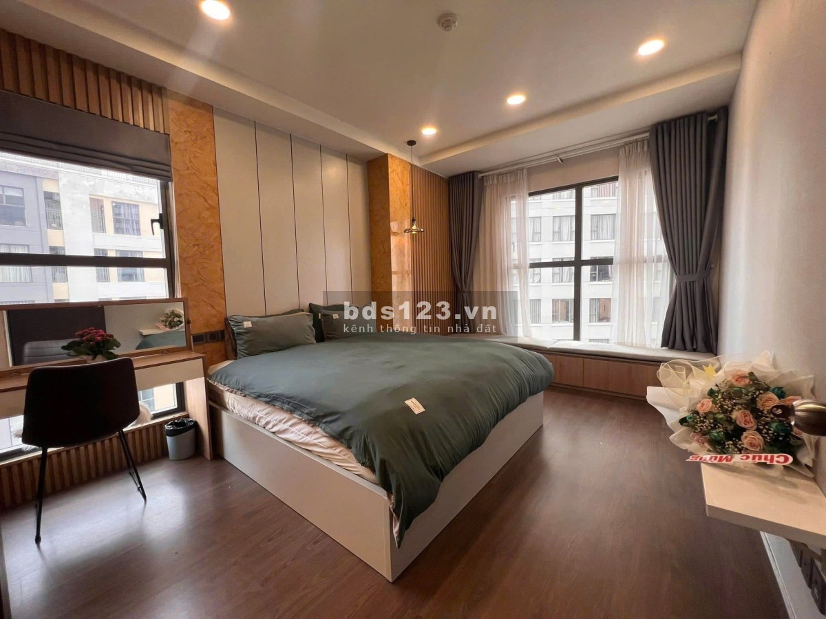 Chung cư Sky center, P2, Tân Bình: 107m2, 3p ngủ, 2wc, NTCC, 21tr