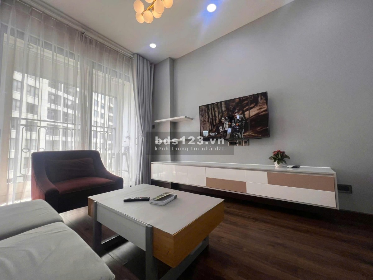 Chung cư Sky center, P2, Tân Bình: 107m2, 3p ngủ, 2wc, NTCC, 21tr