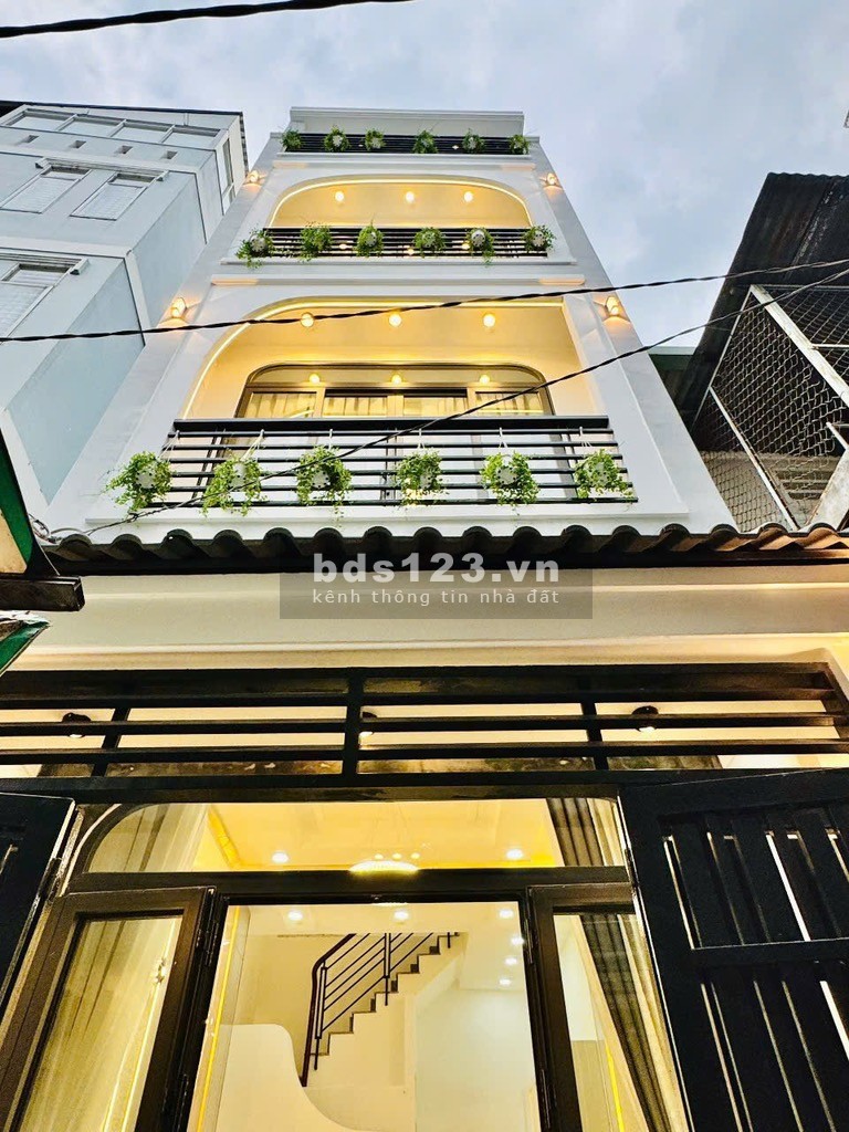 Bán nhà đẹp - Gần chợ Cây Quéo - DT 27M2 - Nở hậu tài lộc - Giá 6 tỷ