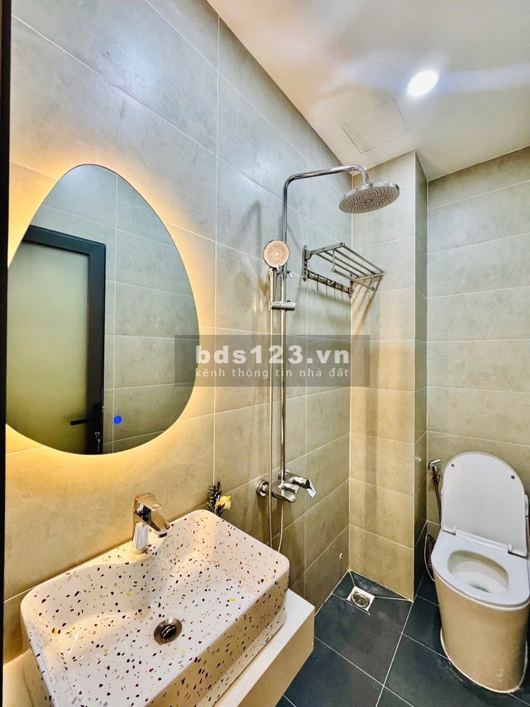 Bán nhà đẹp - Gần chợ Cây Quéo - DT 27M2 - Nở hậu tài lộc - Giá 6 tỷ