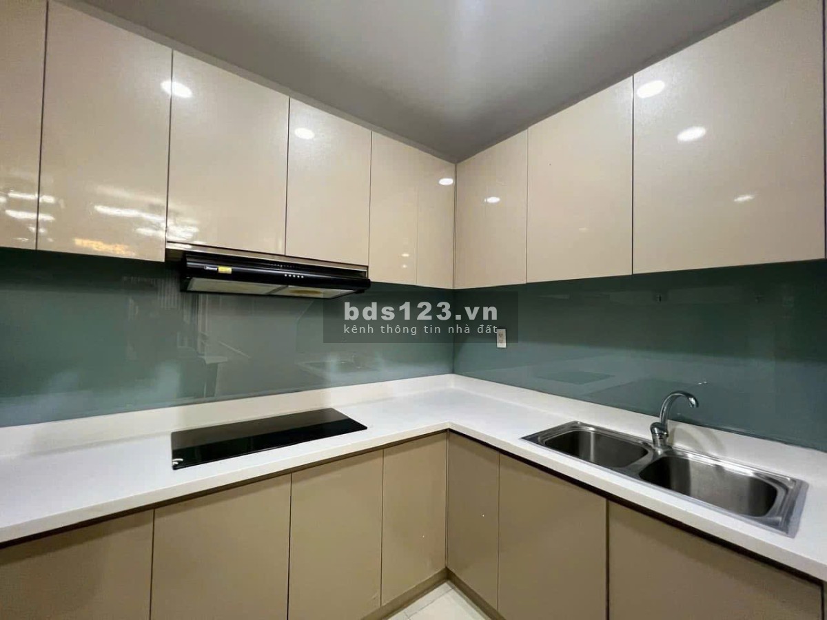 Chung cư CC Sky Center, P2, Tân Bình, 120m2, 3PN, 2WC, NTCC, 22tr/tháng