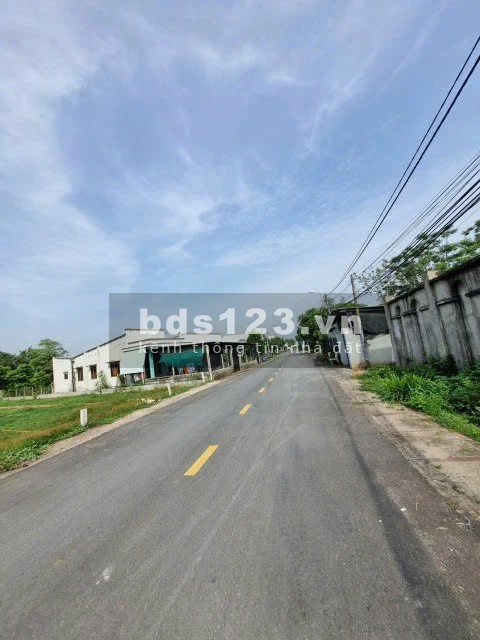 Đất mặt tiền Nguyễn Thị Nhúng, xã Tân Thông Hội, diện tích 182 m2 thổ cư giá 630 triệu