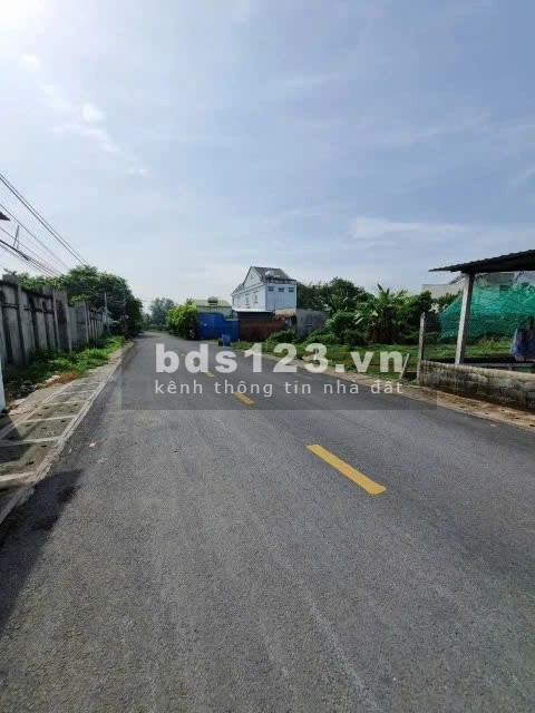 Đất mặt tiền Nguyễn Thị Nhúng, xã Tân Thông Hội, diện tích 182 m2 thổ cư giá 630 triệu