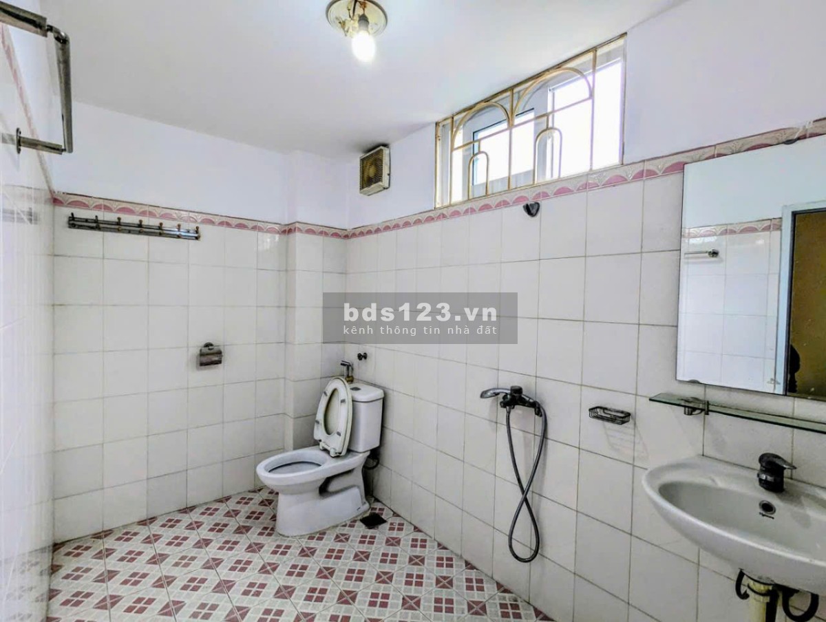 Nhà đẹp Bùi Xương Trạch – Thanh Xuân – Siêu phẩm – Ngõ to – Lô Góc – Giá 6.68 tỷ