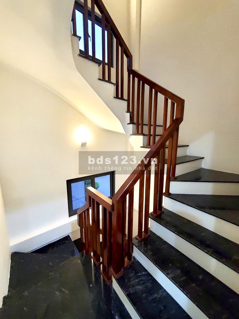 Nhà đẹp Đống Đa, 2 thoáng - full công năng. DT 29,7m2