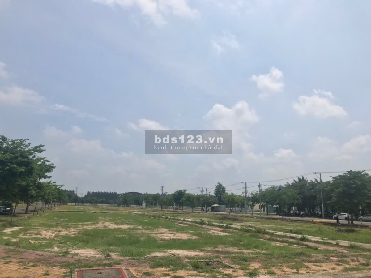 Chính chủ cần bán gấp lô đất mặt tiền đường nhựa 12m – Ngay TTHC Bàu Bàng, Bình Dương – Giá chỉ 850