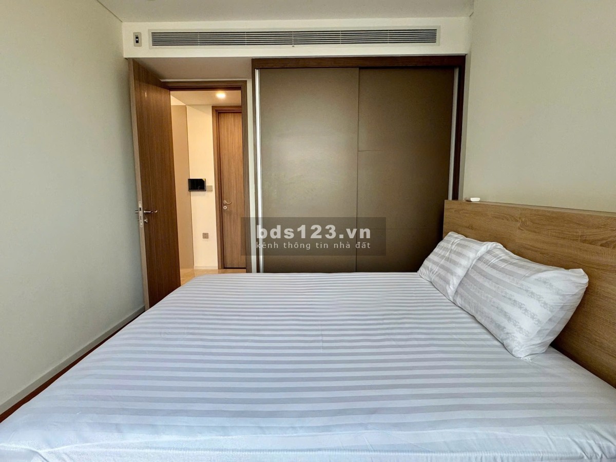 Satra Eximland, Phan Đăng Lưu, Phú Nhuận: 3 p ngủ, có nội thất, 22tr/th