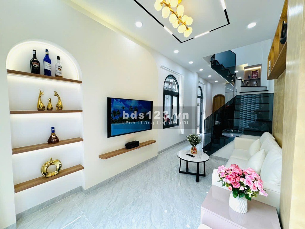 BÁN NHÀ ĐẸP QUẬN BÌNH THẠNH - HXH - DTSD GẦN 100M2 - GIÁ 4.980 TỶ