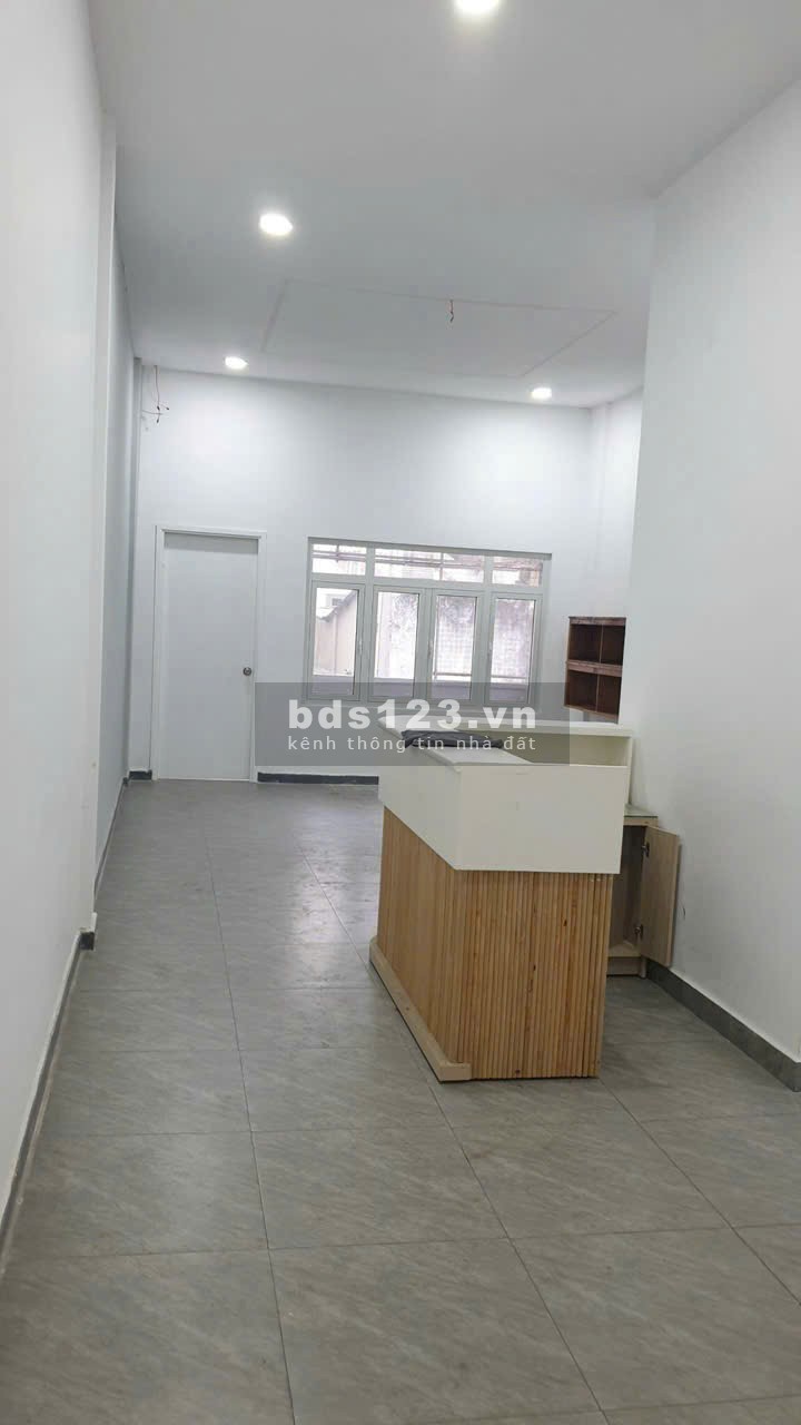 CHO THUÊ MẶT TIỀN SƯƠNG NGUYỆT ÁNH - BẾN THÀNH QUẬN 1 - 130 TRIỆU - 130M2
