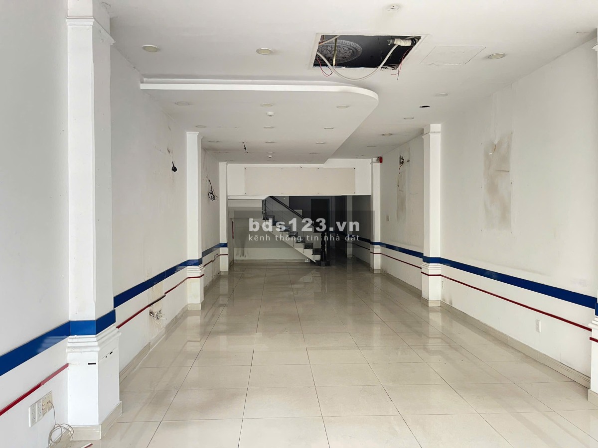 CHO THUÊ TOÀ NHÀ - VĂN PHÒNG - MẶT TIỀN ĐƯỜNG HOÀNG DIỆU , PHƯỜNG 13 - Q4 .