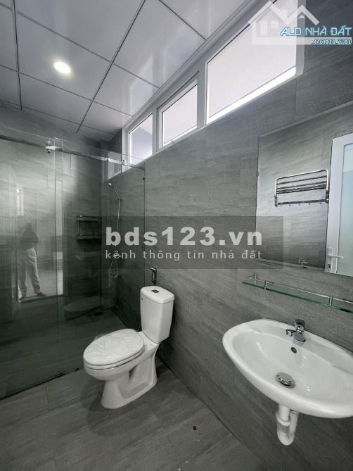 BÁN NHÀ 2 TẦNG MỚI XÂY NĂM 2024 KIỆT XE BA GÁC ĐIỆN BIÊN PHỦ
