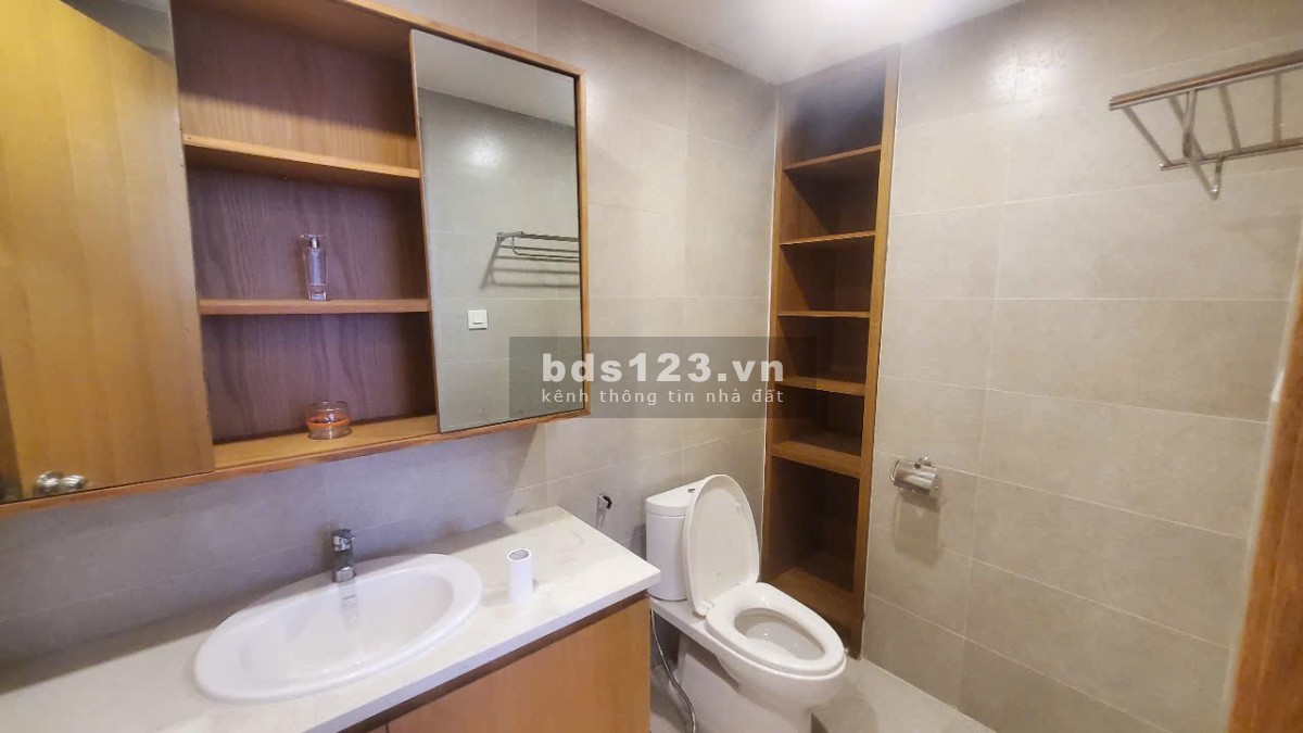 Cho thuê căn hộ cao cấp 2 PN dt 88m2 đầy đủ nội thất vô là ở ngay.