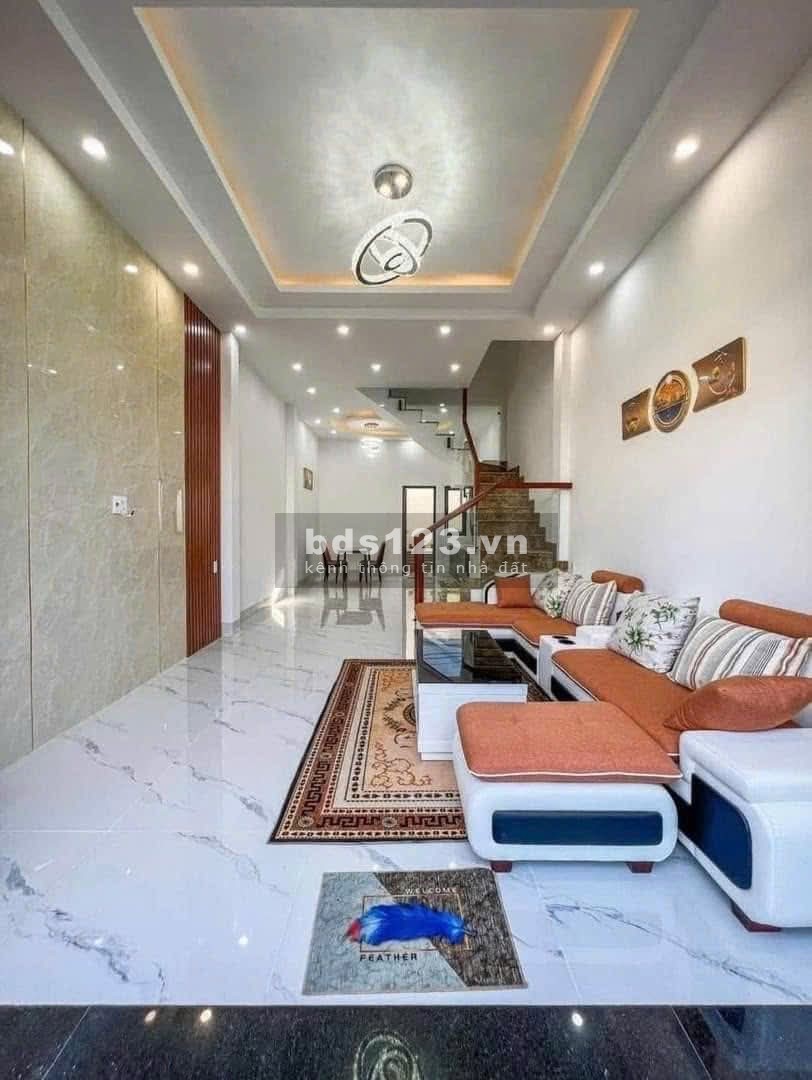 Chính chủ cần bán nhà đường Nguyễn Hữu Trí, Tân Túc, Bình Chánh