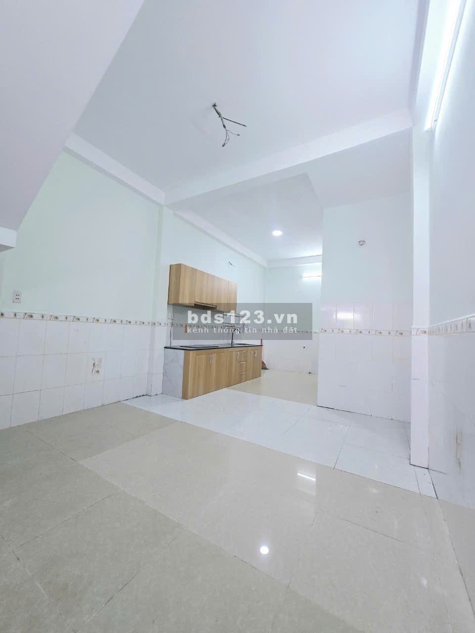 Cần bán gấp nhà mới xây 4.55 tỷ, 60m2, 3 tầng, 4pn đường gần Nguyễn Duy Trinh, Thủ Đức, TP.HCM