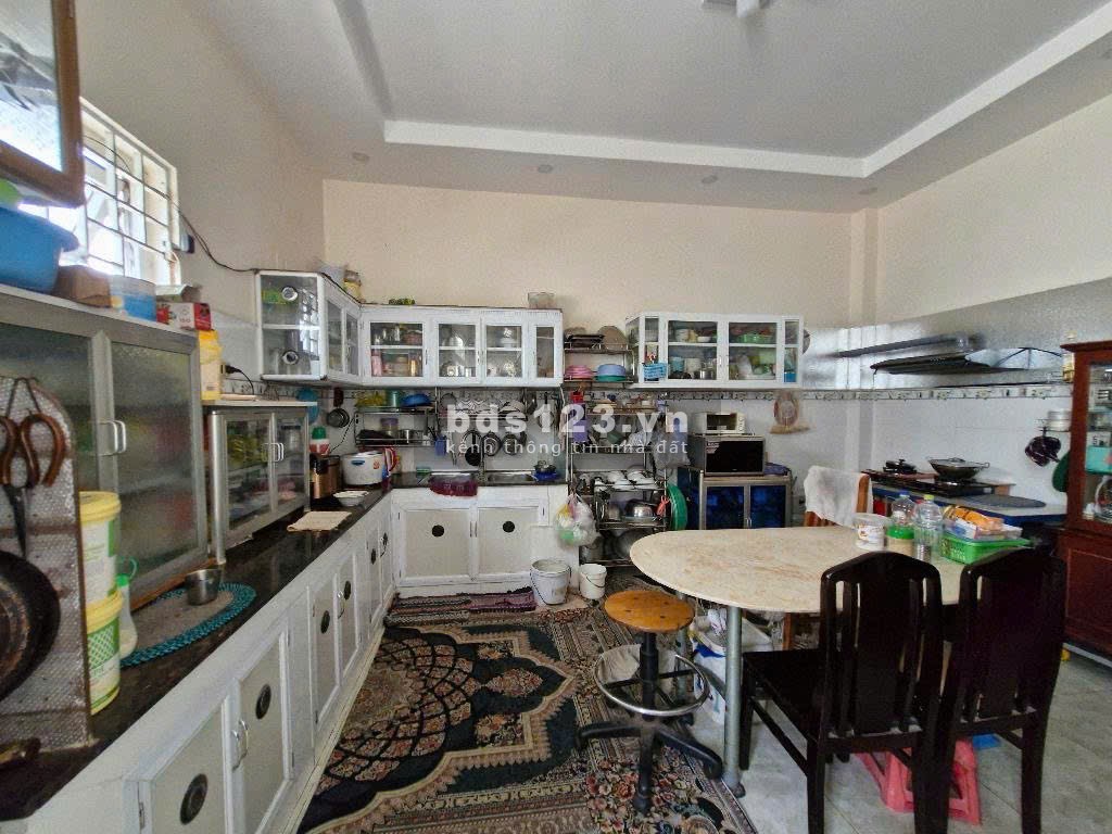Siêu phẩm căn góc 60m2 chỉ 4.5 TỶ, 3 tầng, 4pn đường Nguyễn Duy Trinh, Thủ Đức, TP.HCM