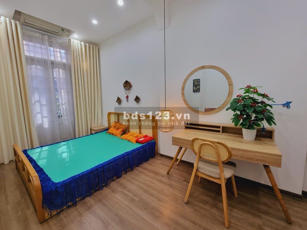Bán Nhà Nghĩa Đô - Ngõ rộng 6m, Vỉa Hè Đá Bóng - Kinh Doanh VP - Ở Sướng - Nhỉnh 15T
