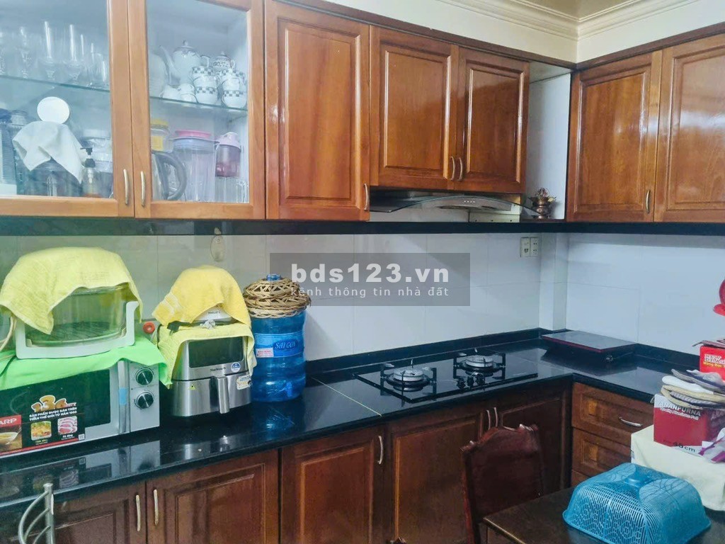 Hiếm Q3 - Nhà 5 tầng bề thế HXH Võ Văn Tần
