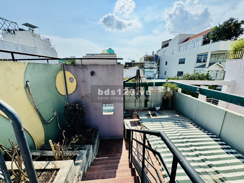 Biệt thự cổ điển khu Hồ Biểu Chánh - kinh doanh luxury / làm dinh thự nghỉ dưỡng đẳng cấp