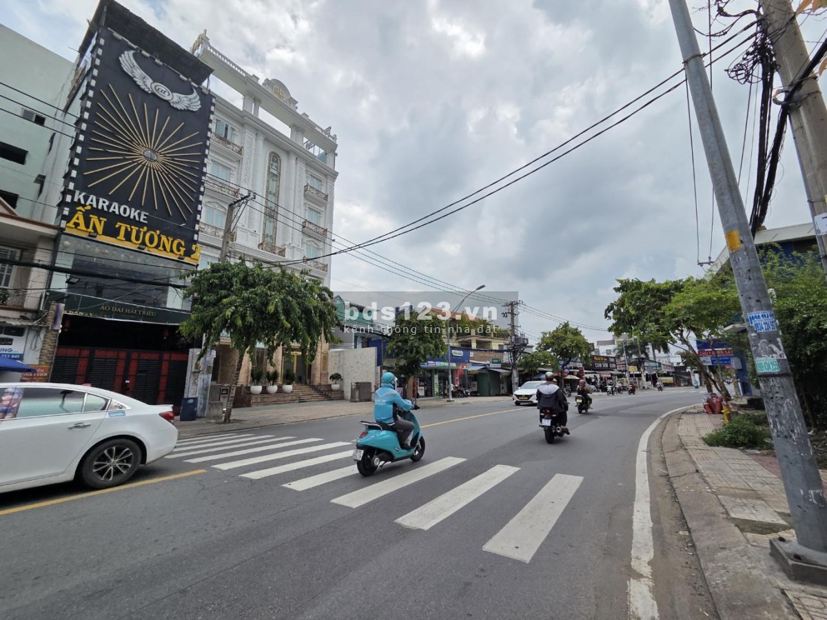 Mặt tiền Đặng Văn Bi – Kinh doanh đỉnh, 8 tầng – Dòng tiền 2,2 tỷ/năm – 200m², giá 49,9 tỷ