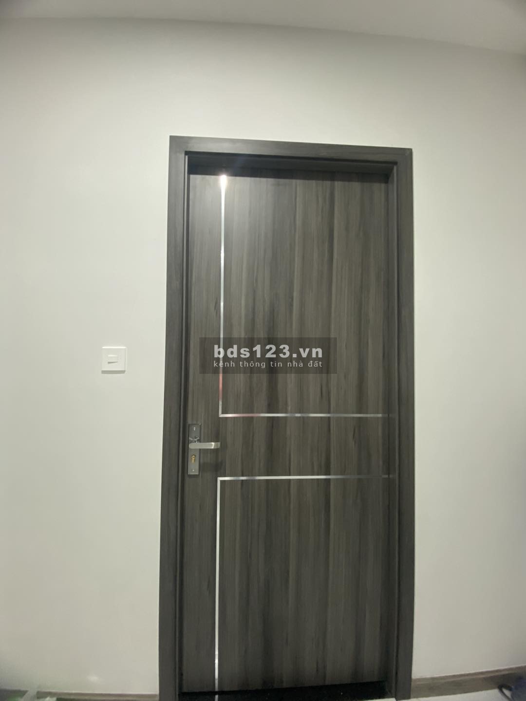 PHO14 Bán nhà 5 tầng mới đẹp có thang máy mặt tiền Trần Nguyên Hãn