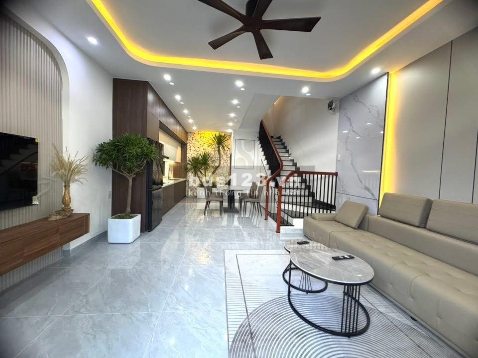 Bán nhà đẹp – 3 tầng, full nội thất – 2 mặt kiệt – 411 Nguyễn Phước Nguyên, Thanh Khê