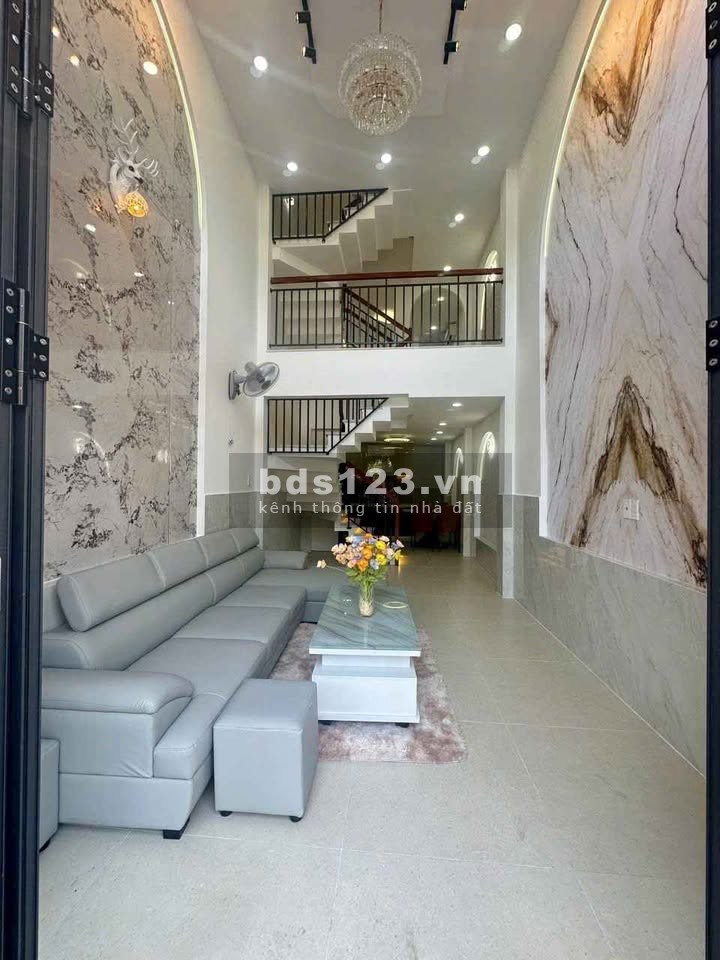 Bán nhà mặt tiền quốc lộ 13 Đường Xã Trừ Văn Thố, Giá 2ty50, Diện tích 247m2