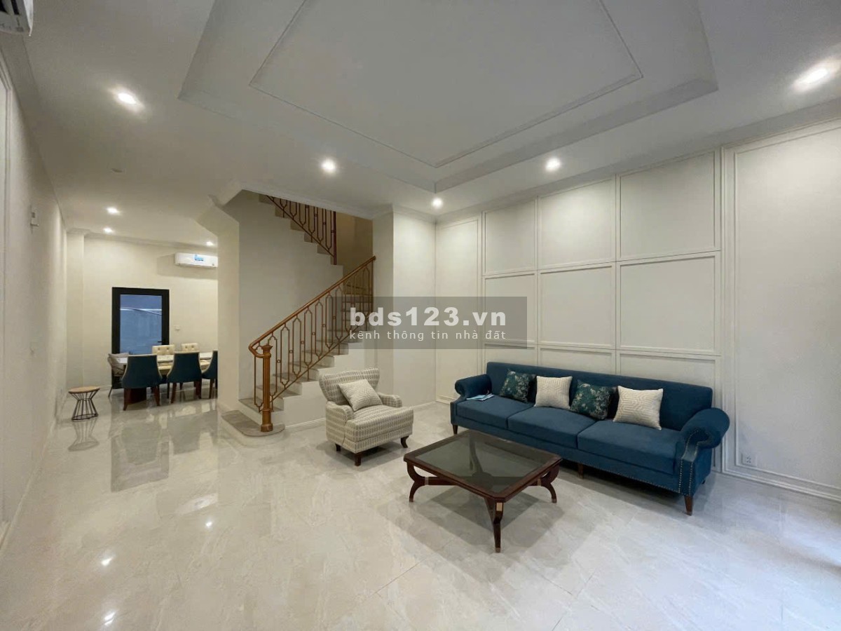 Cần cho thuê căn biệt thự, view công viên giá rẻ hướng Đông nam Vinhome giá 7tr