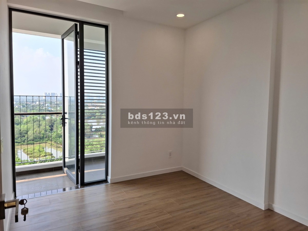 Sổ hồng cầm tay 65m2 Bán 2tỷ65 tại Căn hộ MT Eastmark City