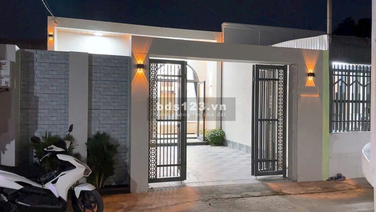 Nhà phố hiện đại tại Biên Hòa, giá chỉ 2,7 tỉ, sổ riêng thổ cư.