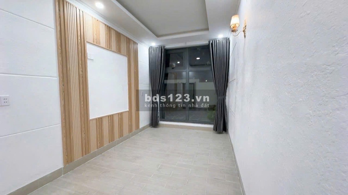 Nhà phố hiện đại tại Biên Hòa, giá chỉ 2,7 tỉ, sổ riêng thổ cư.