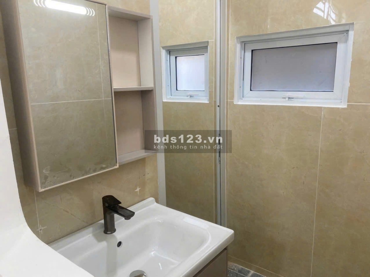 Nhà phố hiện đại tại Biên Hòa, giá chỉ 2,7 tỉ, sổ riêng thổ cư.