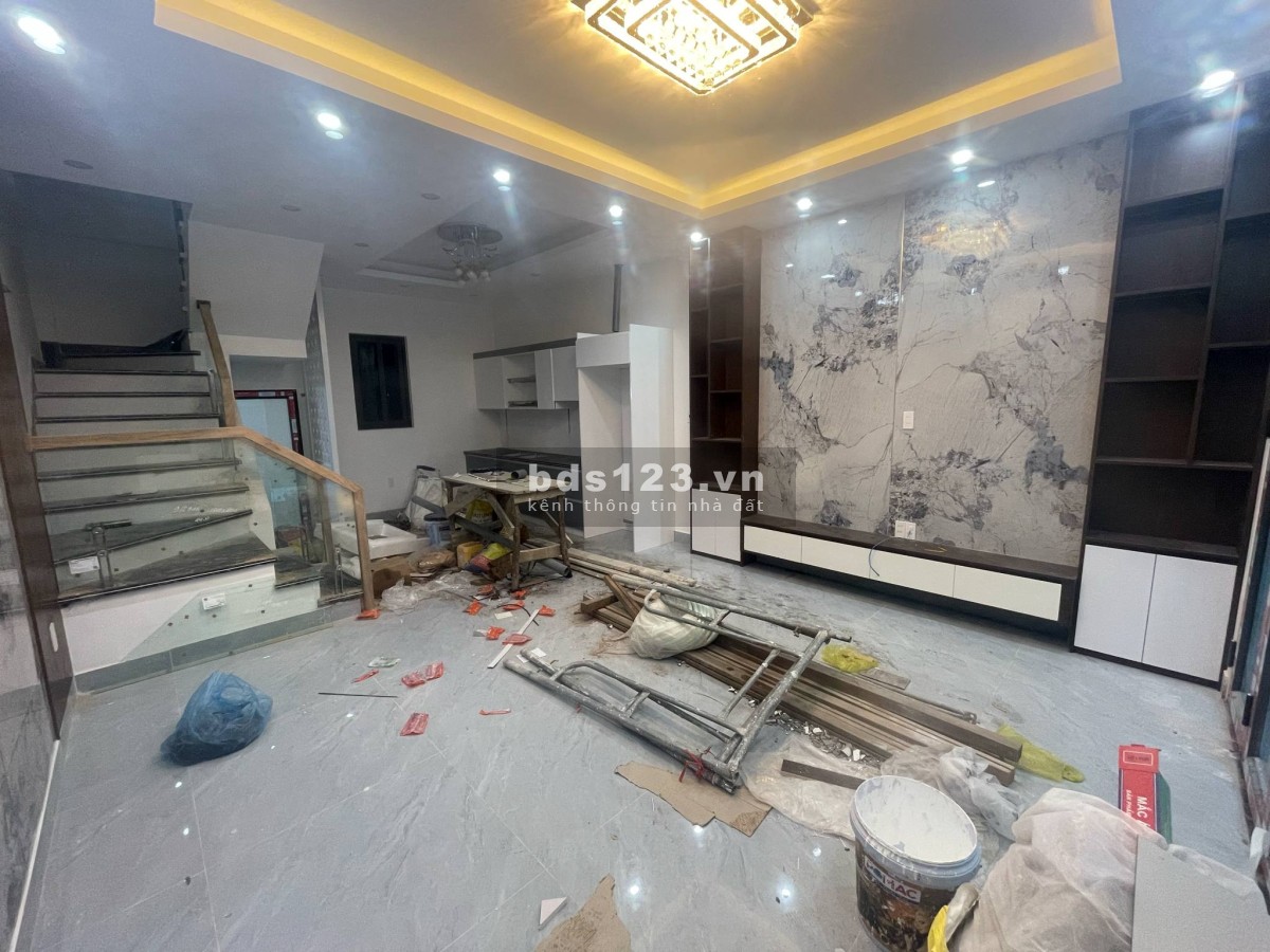 Chính chủ bán 2 căn nhà mới toanh tại 29/139 Ngô Gia Tự hoặc 302 Văn Cao