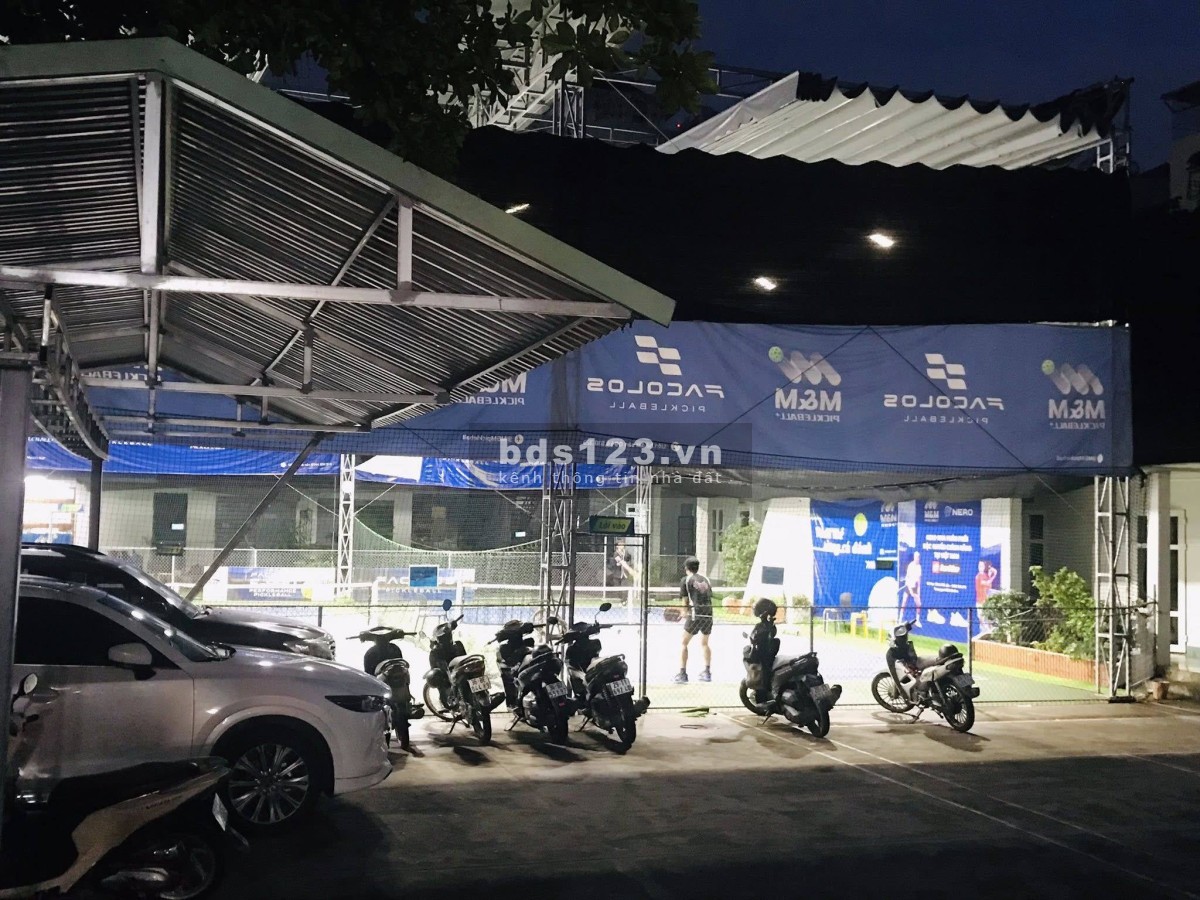 Nhà đẹp Nguyễn Hoàng Tôn, Tây Hồ - Diện tích 65m², 5,5 tỷ - An sinh tuyệt vời