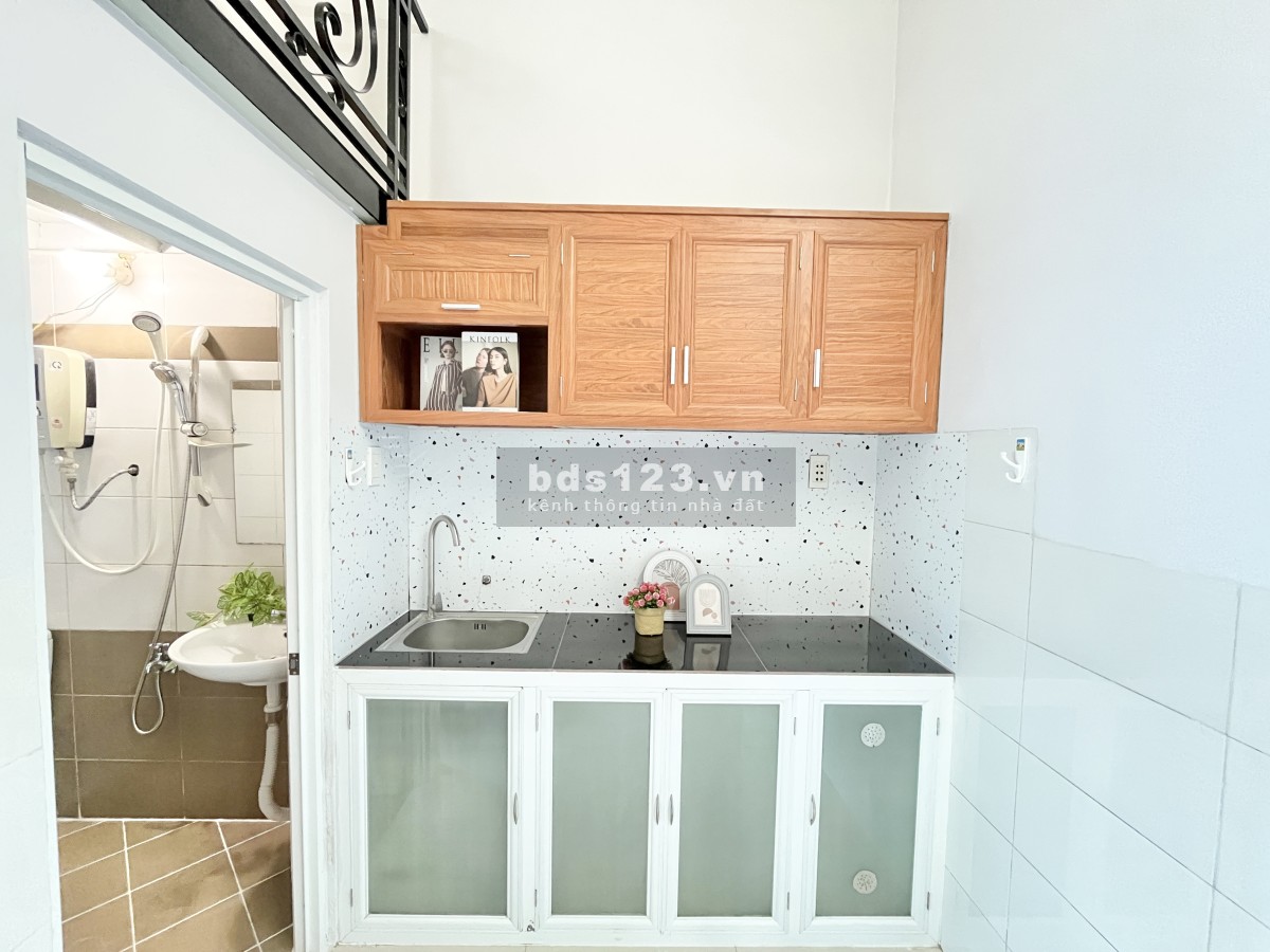 Tòa nhà mặt tiền Nguyễn Thị Thập Q7 - Cho thuê 5tr390 còn 3 phòng