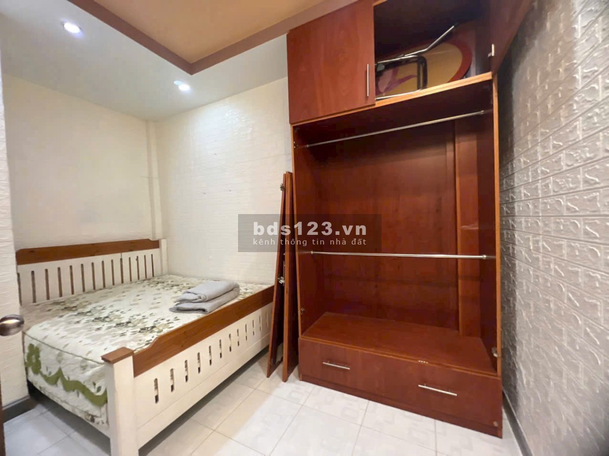 C/c Đặng văn Ngữ, P13, Phú Nhuận: 2p ngủ, 2wc, Nội thất, 11tr