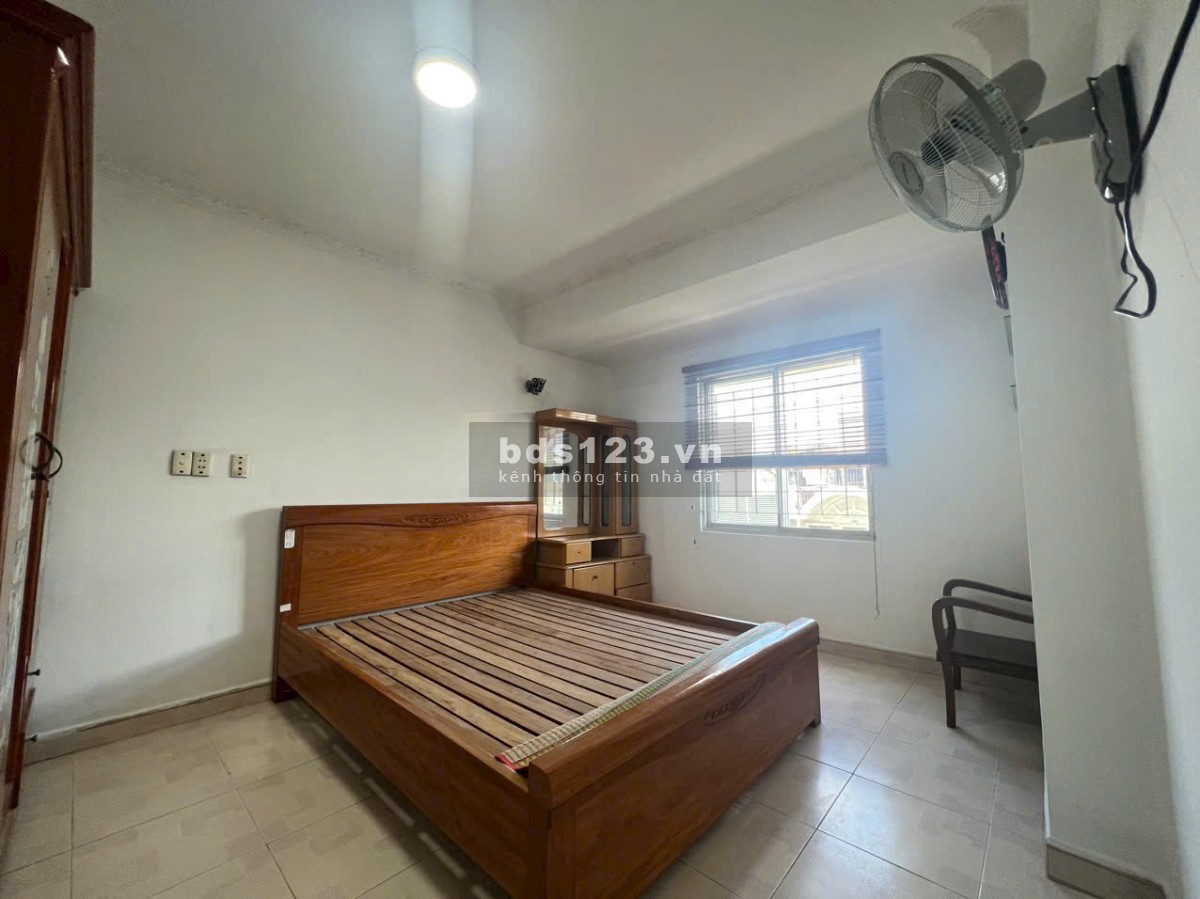 Chung cư Lê Văn Sỹ, P1, Tân Bình: 89m2, 2p ngủ, 2wc,11tr/th
