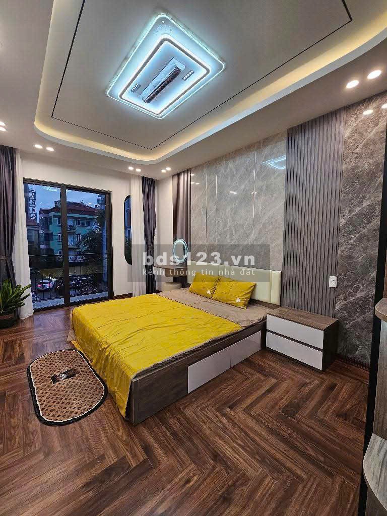 Trung tâm quận Hoàng Mai - Gần hồ Đền Lừ - 38m - 5 tầng – Sẵn sổ đỏ, nội thất